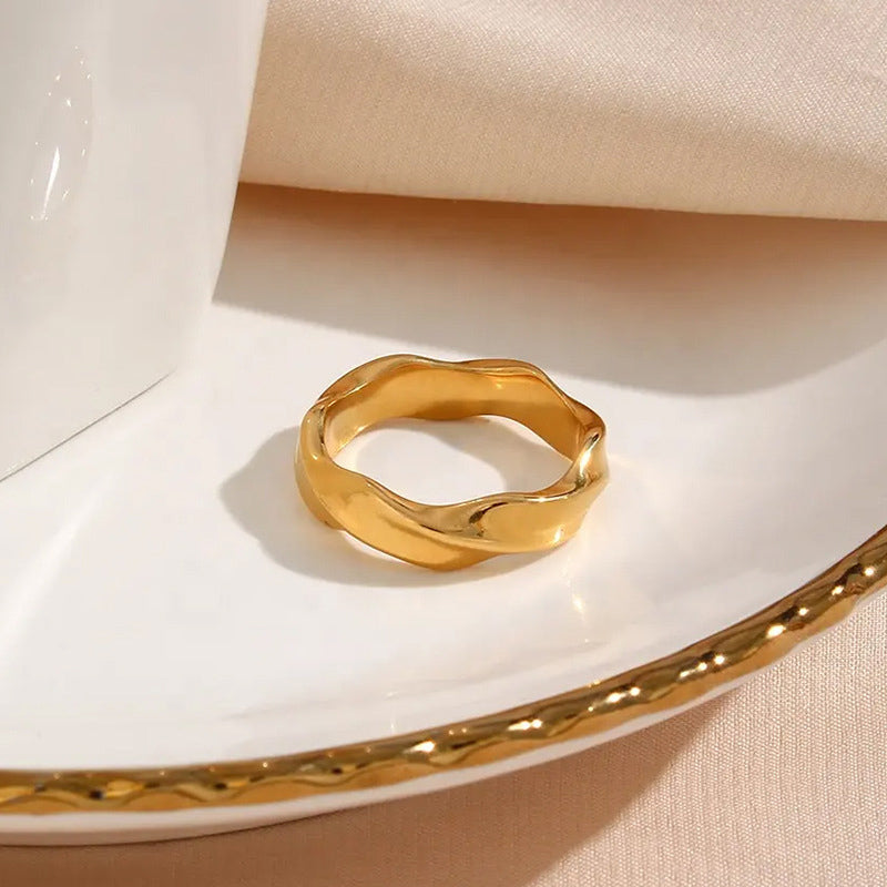 Ring Golden Wave